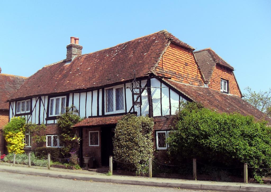 Kester House Hurst Green  Exterior photo